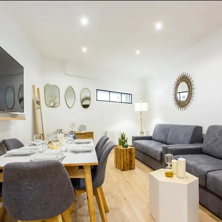 Charming 6p- Levalloischamperet Apartman *